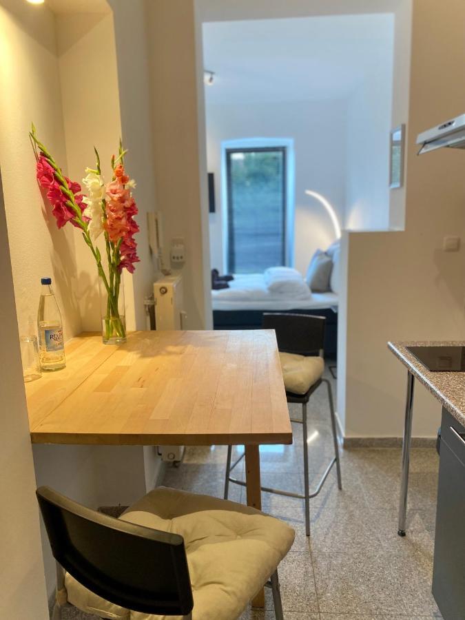 Stilvolles, Neues Mit Balkon In Appartement *